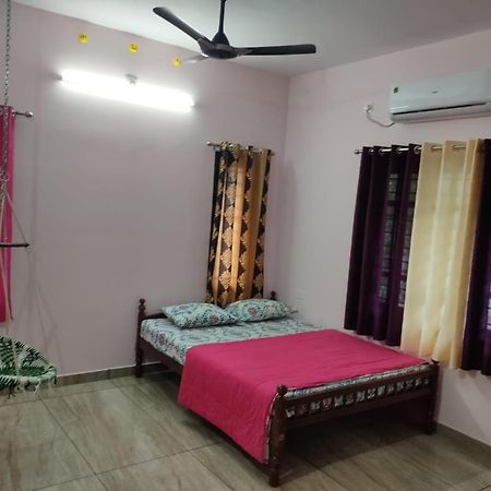 Sree Valsam Inn Bed Breakfast Alappuzha Esterno foto