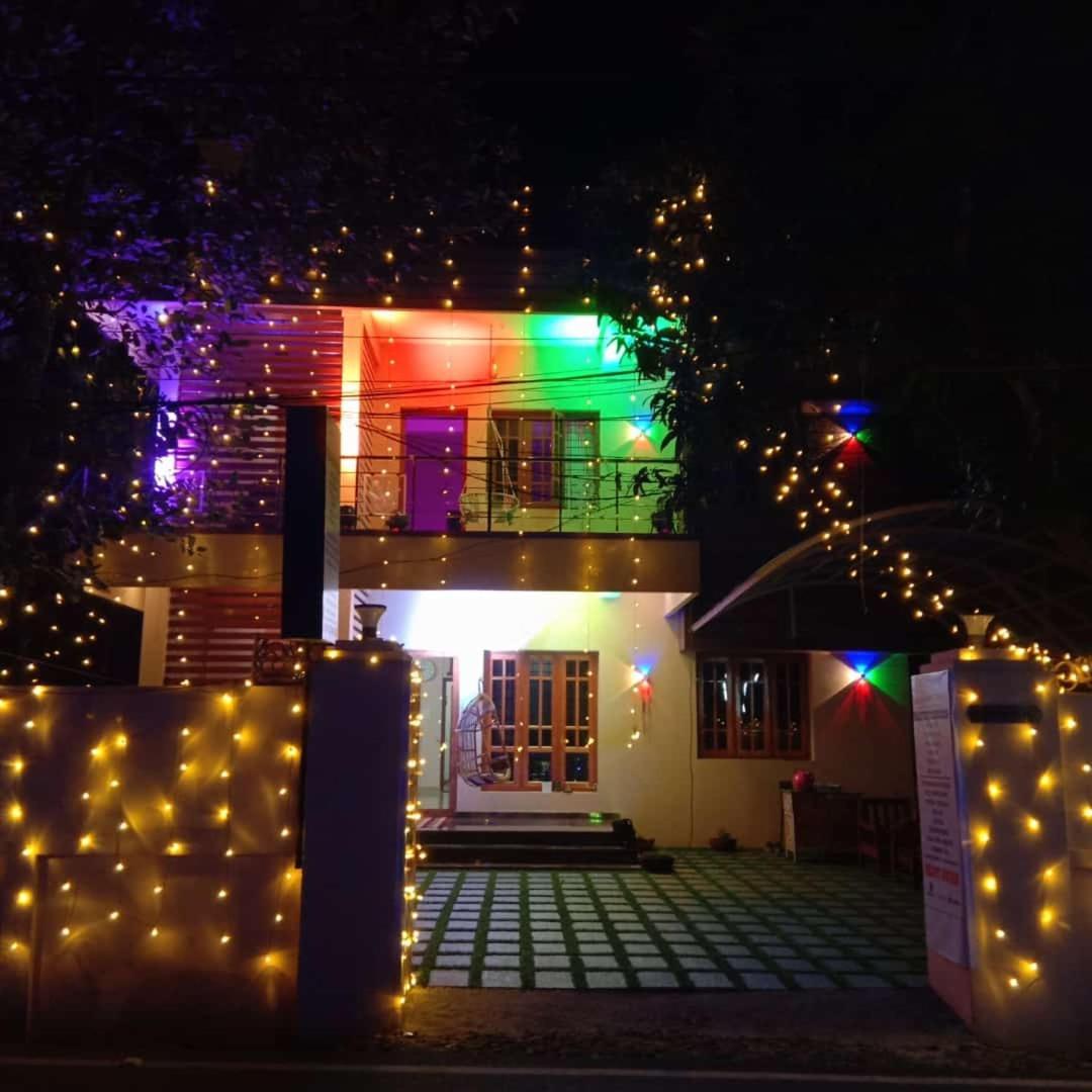 Sree Valsam Inn Bed Breakfast Alappuzha Esterno foto