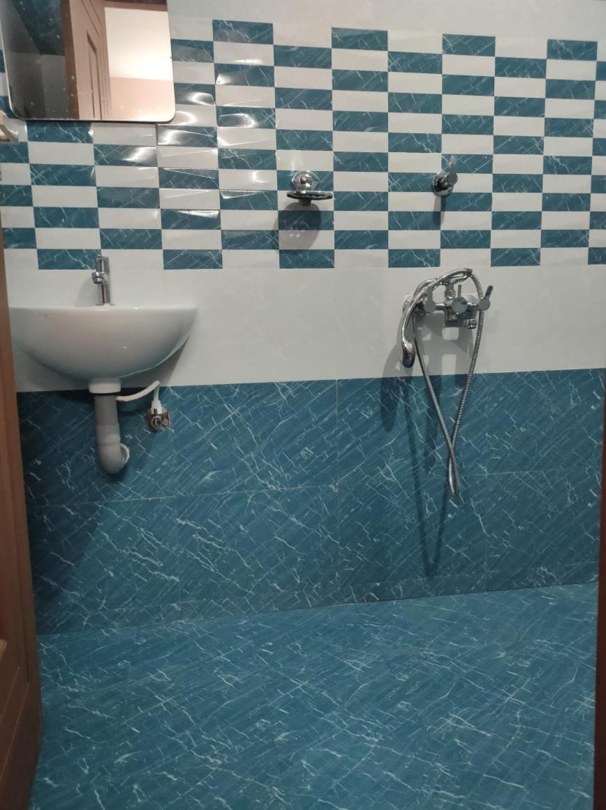 Sree Valsam Inn Bed Breakfast Alappuzha Esterno foto