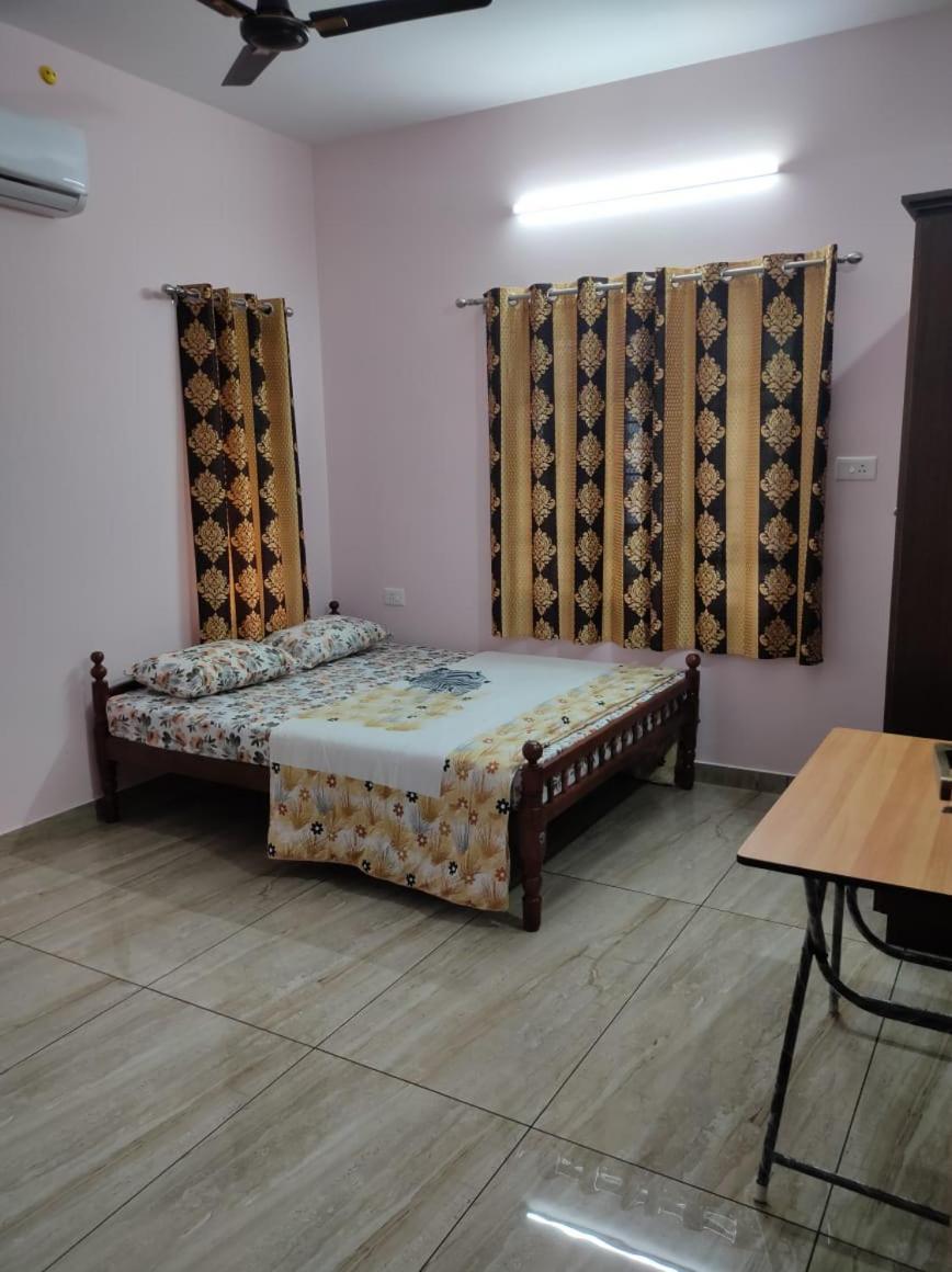 Sree Valsam Inn Bed Breakfast Alappuzha Esterno foto